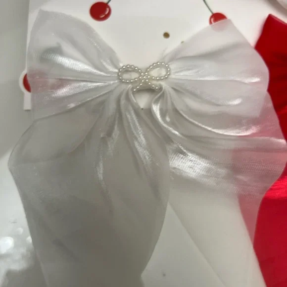 New Cherry Print Hair Bow Set - Red and White - Picture 5 of 6